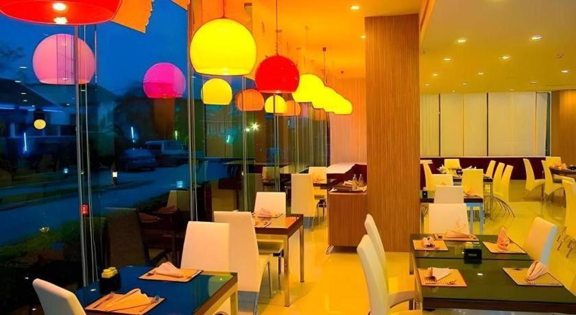 V-One Hotel Korat Nakhon Ratchasima Exterior photo